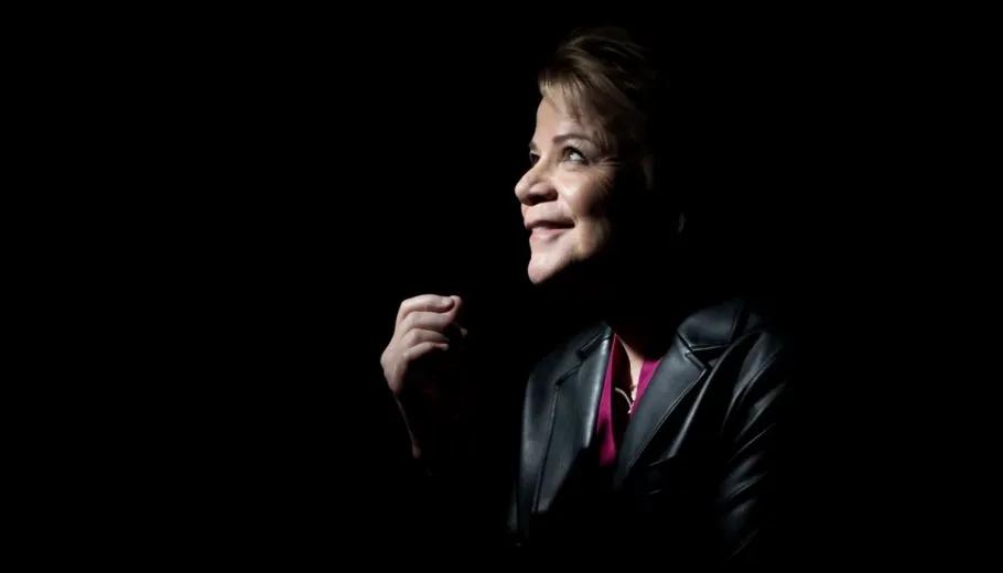 Cor de Cambra, Cor Jove, Cor de Noies, Philharmonia Orchestra and Alsop